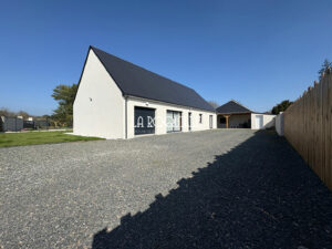 Maison récente de plain-pied 4 chambres 130m² à ESVRES SUR INDRE